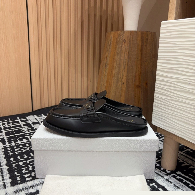 ch**an D*or slippers